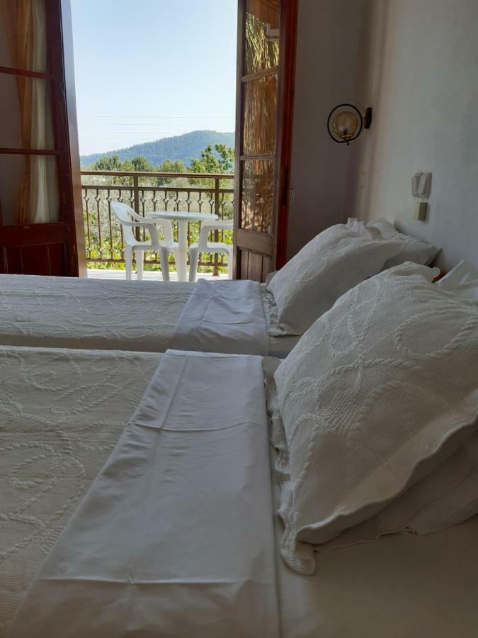 Hotel George Chrysi Ammoudia Extérieur photo